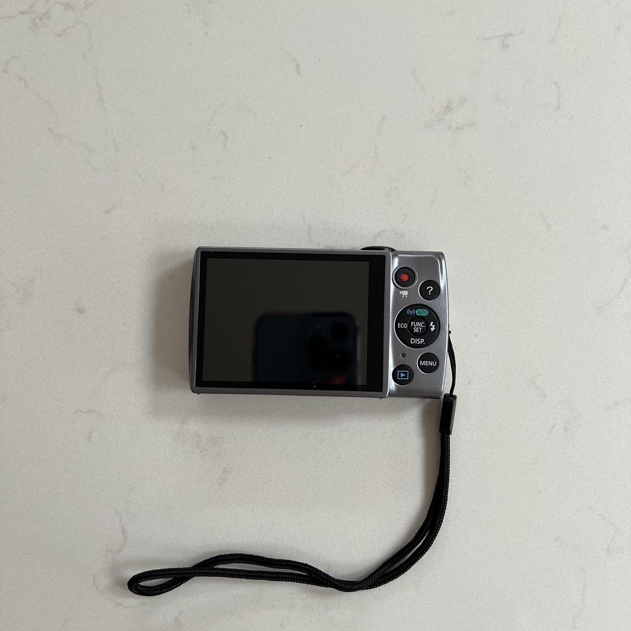 Canon powershot A3500 digital camera in black/silver